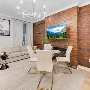Modern 3bd Rose Hills Manhattan Terrace Space New York